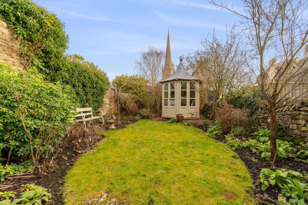 Farthingdales Villa Burford Exterior photo
